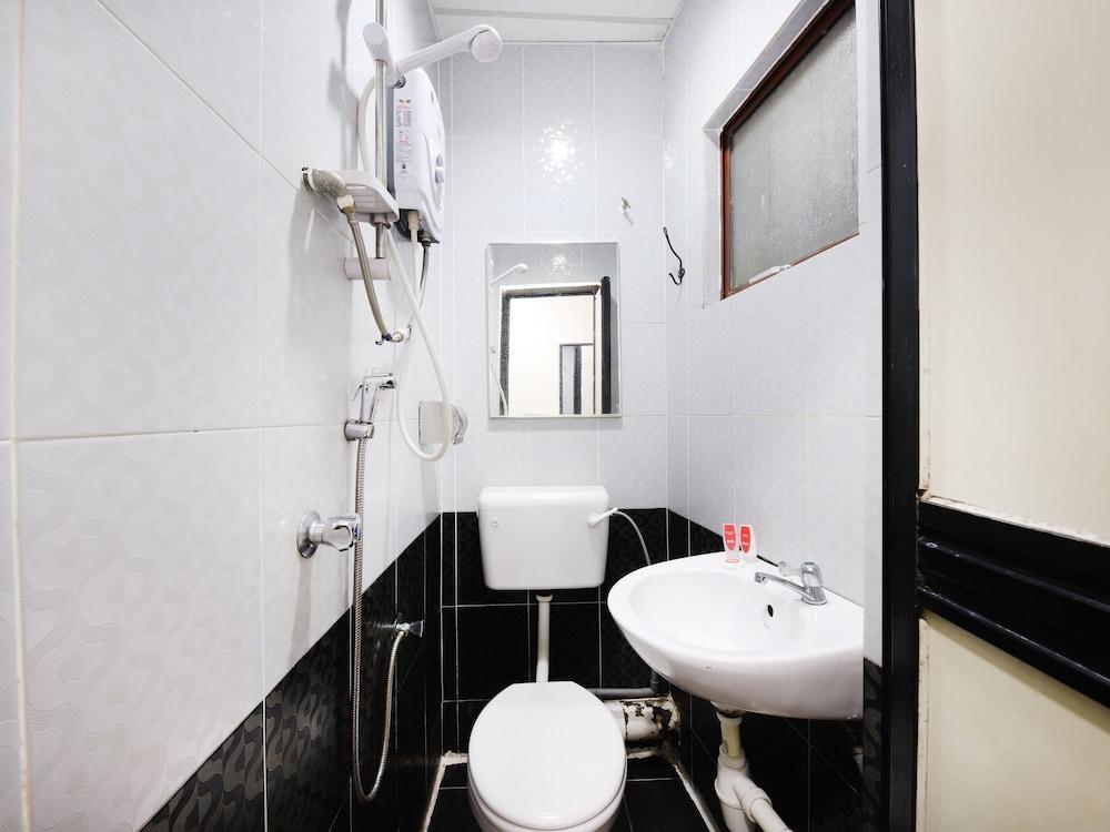 Oyo 304 Zero Hour Hotel Куала-Лумпур Экстерьер фото